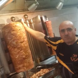 Memo's Pizza & Kebab - Working hard