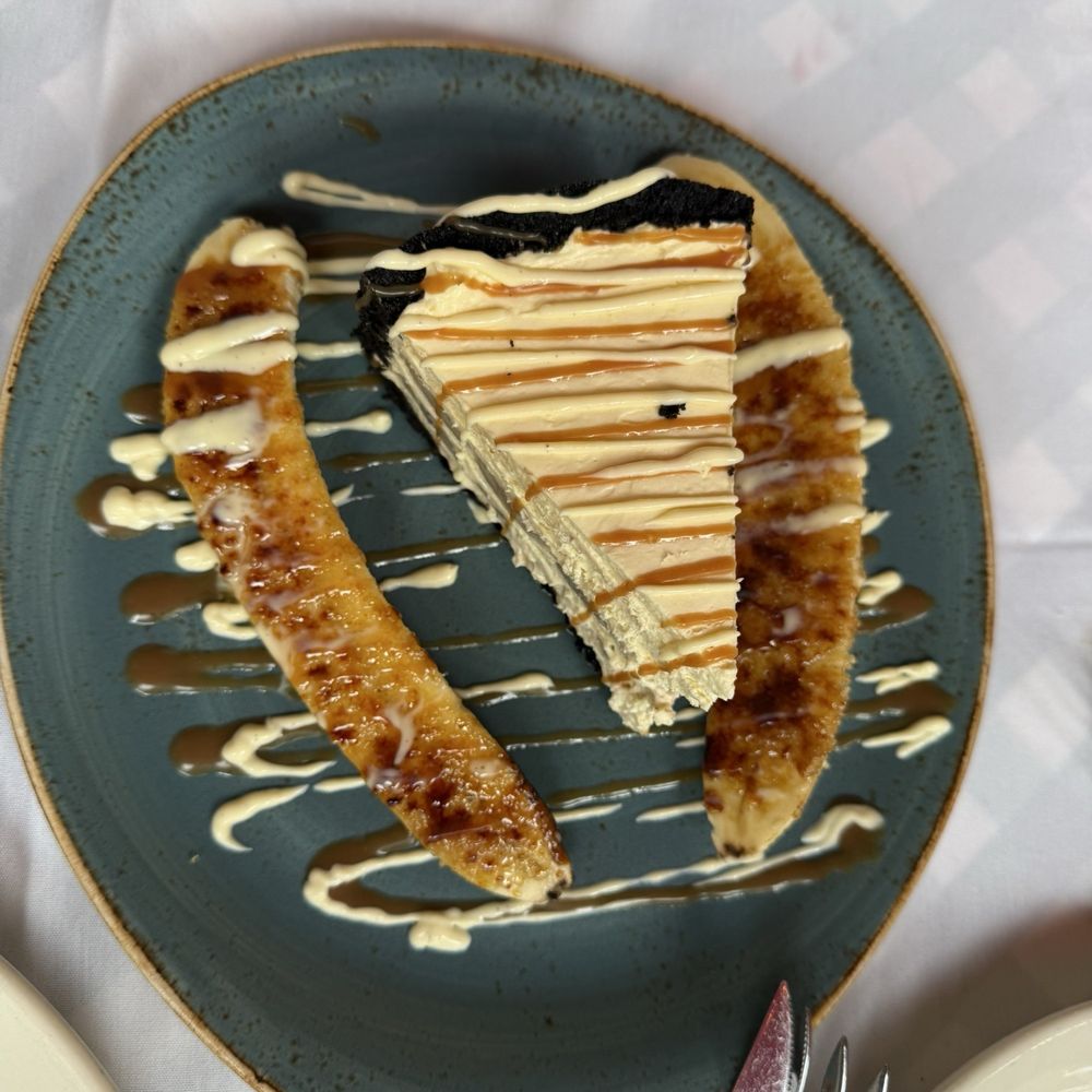 Carmine's - Banana cream pie - Italian Near Me - Chicago, Illinois Carmine's - Banana cream pie - Italian Near Me - Chicago, Illinois