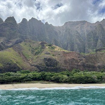 Napali Navigators - Breathtaking views of this pristine coastline! - Boat Tours Near Me