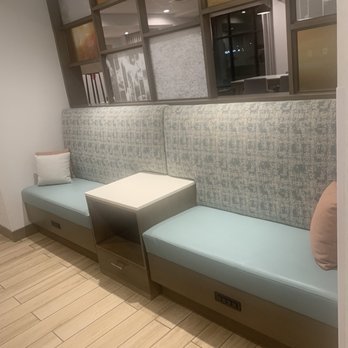 Hampton Inn Patterson - Seats in general area. - Hotels Near Me - Patterson, California Hampton Inn Patterson - Seats in general area. - Hotels Near Me - Patterson, California