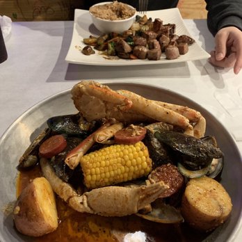 The Juicy Crawfish - Seafood Near Me - Norcross, Georgia