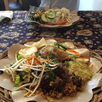 Java Plaza - Nasi goreng, rendang, ayam ketjap, sayur campur - Do-It-Yourself Food Near Me - Rotterdam, ZH