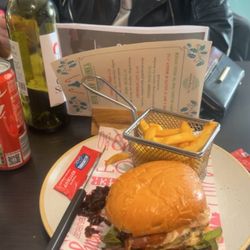 Village Kitchen - Burger