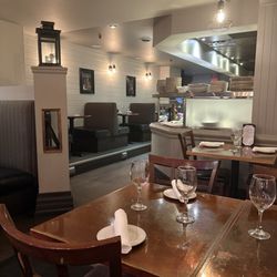 Paradiso - The back of the establishment with the open kitchen on the right