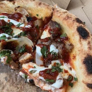 Smoke & Glory - Today, BBQ Flatbread, tasted more like fatty pork??? - Barbeque Near Me - Chula Vista, California Smoke & Glory - Today, BBQ Flatbread, tasted more like fatty pork??? - Barbeque Near Me - Chula Vista, California