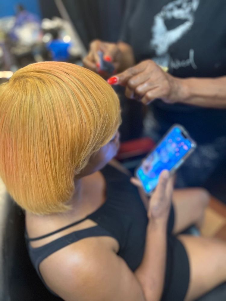 Kut'N Up Salons Image