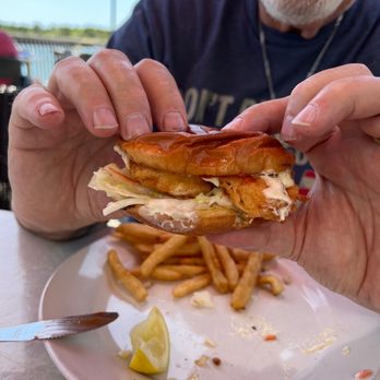 Front Street Grill - Shrimp sandwich - Seafood Near Me - Beaufort, North Carolina