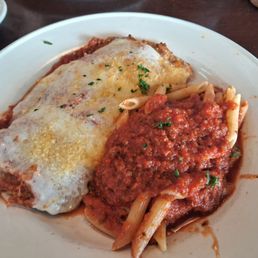 To much cheese and sauce was out in 10 minutes after ordering.