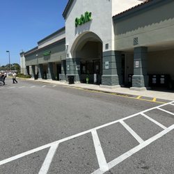 Publix Super Market - New town,new publix