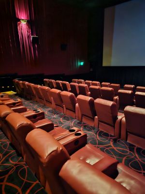 AMC Santa Monica 7 by null