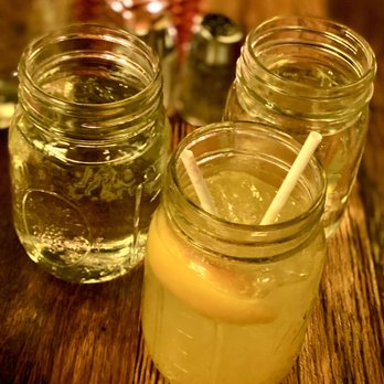 The Pearl - The beverage - peach punch, maybe ?! - New American Near Me - Columbus, Ohio