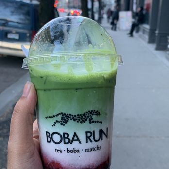 Boba Run - Strawberry matcha latte - Bubble Tea Near Me - Vancouver, British Columbia