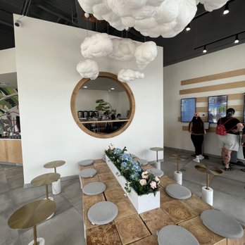 Möge Tee - Winter Garden - Decor - Bubble Tea Near Me - Winter Garden, Florida