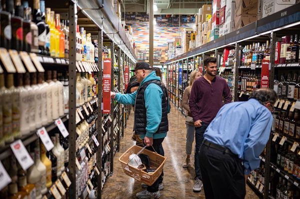 Total Wine & More by null