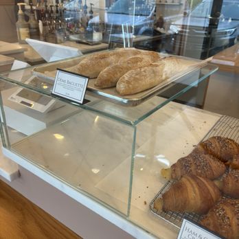 Creme De La Crumb - Coffee & Tea Near Me - Edmond, Oklahoma