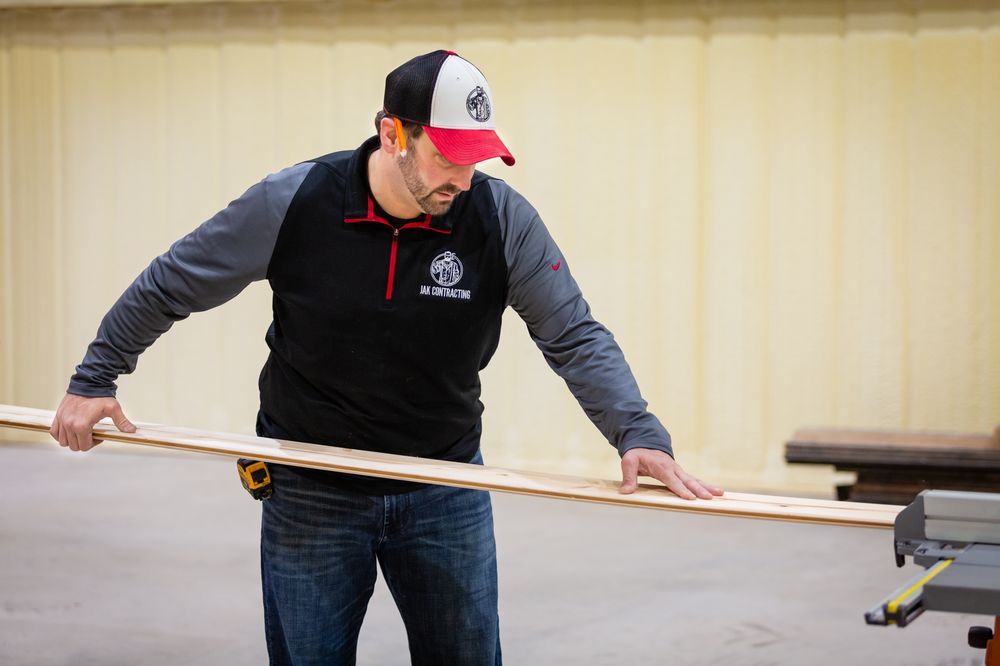 Slide of Jak Contracting