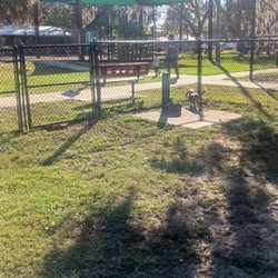 Dade City Dog Park - Nice water facility