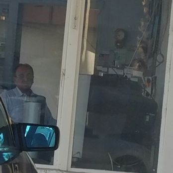 Arco Station - The asshole making the calls - Gas Stations Near Me - Glendale, California