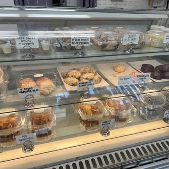 Chocolate + Vanilla Bakery - Scones, bread pudding, mochi, pasta salad and tea sandwiches - Bakeries Near Me - Honolulu, Hawaii Chocolate + Vanilla Bakery - Scones, bread pudding, mochi, pasta salad and tea sandwiches - Bakeries Near Me - Honolulu, Hawaii