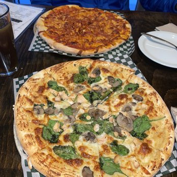 Treehouse - Chicken park pizza and pepperoni pizza - Bars Near Me - Windsor, Ontario Treehouse - Chicken park pizza and pepperoni pizza - Bars Near Me - Windsor, Ontario