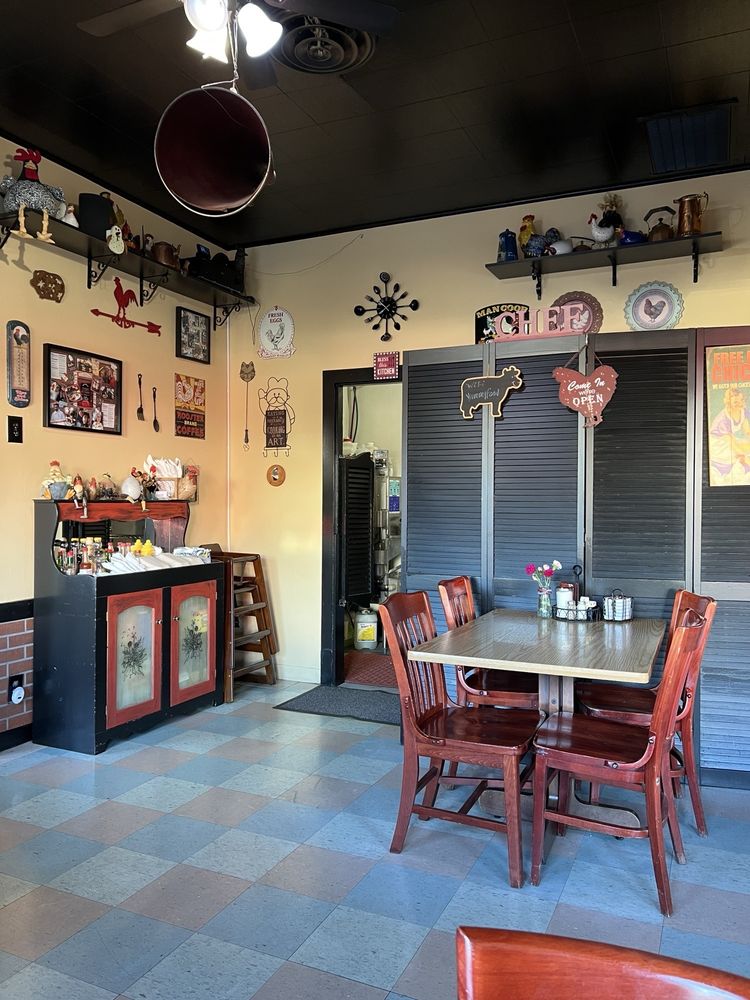 Patty's Off-Center Cafe