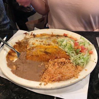 La Hacienda - Chile relleno amanda chicken enchilada delicious - Mexican Near Me - Draper, Utah La Hacienda - Chile relleno amanda chicken enchilada delicious - Mexican Near Me - Draper, Utah