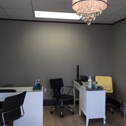Moda Salon & Spa - Nail area