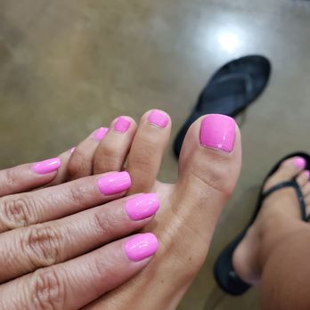 Luxy Nails and Spa - Nail Salons Near Me - Melbourne, Florida