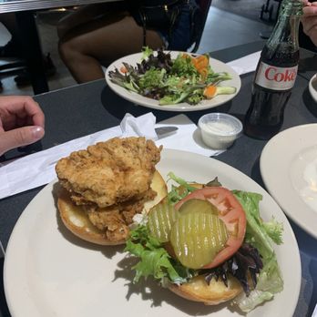 Atlanta Breakfast Club - Fried Chicken Sandwich - Southern Near Me - Atlanta, Georgia Atlanta Breakfast Club - Fried Chicken Sandwich - Southern Near Me - Atlanta, Georgia