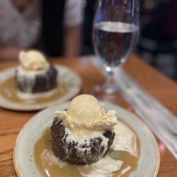 Gordon Ramsay Pub & Grill - Sticky toffee pudding