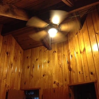 The Idyllwild Bunkhouse - ceiling fan. - Hotels Near Me - Idyllwild, California
