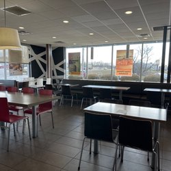 McDonald's - Lobby