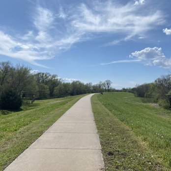 Heritage Inn Of Halstead - Walking/biking trail - Hotels Near Me - Halstead, Kansas Heritage Inn Of Halstead - Walking/biking trail - Hotels Near Me - Halstead, Kansas
