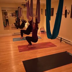 Pinar Coaching - Pinar's yoga studio is cosy and very personal and private to max 4 people at a time.