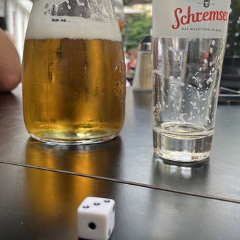 Zweitbester - Carafes of beer - Breakfast & Brunch Near Me - Vienna, 9