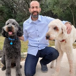 Austin Vet Care at Metric, A Thrive Pet Healthcare Partner