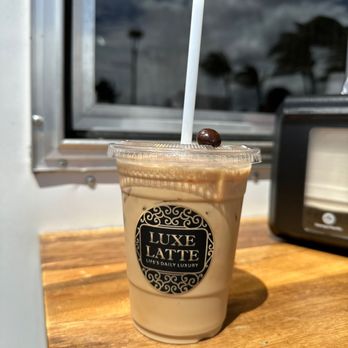 Luxe Latte - Iced Luxe Latte with Premium Vanilla - Coffee & Tea Near Me - Wailuku, Hawaii Luxe Latte - Iced Luxe Latte with Premium Vanilla - Coffee & Tea Near Me - Wailuku, Hawaii