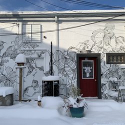Hamsa Yoga - Hamsa Yoga Mural & Garden