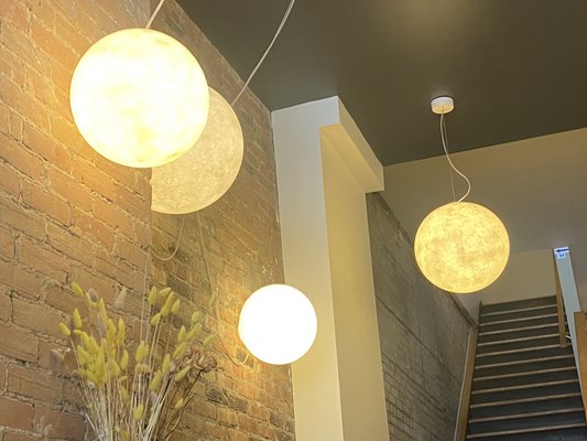 Lola Rosa Place-des-Arts by null