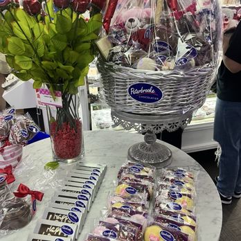 Peterbrooke Chocolatier Winter Park - Chocolatiers & Shops Near Me - Winter Park, Florida