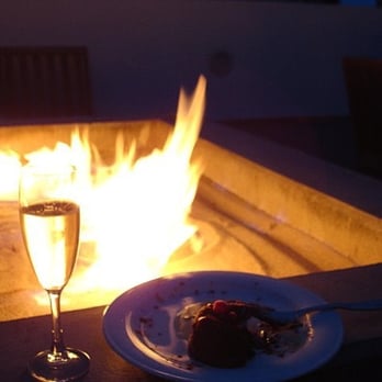 Tower 23 - Romantic fireside dessert and bubbly! - San Diego, CA