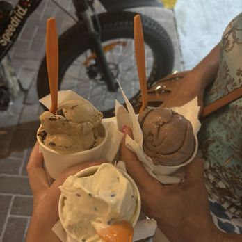 Orange Octopus - Ice Cream & Frozen Yogurt Near Me - Sarasota, Florida