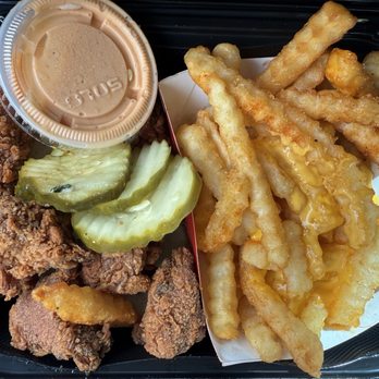 Dave's Hot Chicken - 10 10 pc. Dave's Bites w/ Fries - Chicken Shop Near Me - Sparks, Nevada Dave's Hot Chicken - 10 10 pc. Dave's Bites w/ Fries - Chicken Shop Near Me - Sparks, Nevada
