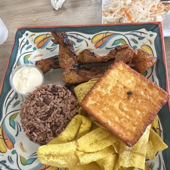 La Hormiga De Oro - Cerdo Asado Dinner - Latin American Near Me - Pembroke Pines, Florida La Hormiga De Oro - Cerdo Asado Dinner - Latin American Near Me - Pembroke Pines, Florida