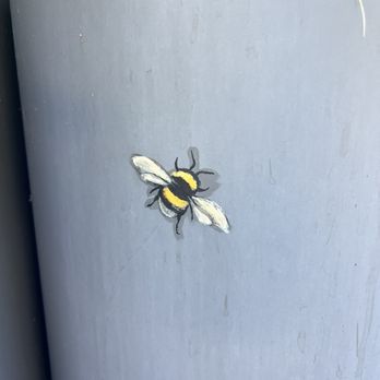 Queen Bee Cafe - Bee sticker - Coffee & Tea Near Me - Clyde Hill, Washington