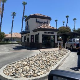 Drive thru Drive thru