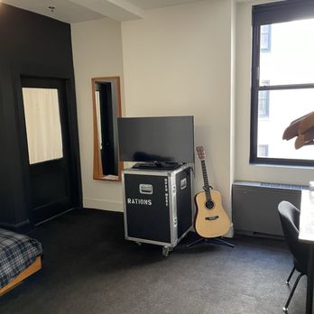 Ace Hotel New York - Fancy playing some Dylan songs? - Hotels Near Me - New York, New York