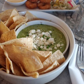 Earls Kitchen + Bar - New American Near Me - Orlando, Florida