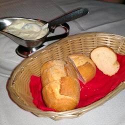 El Toro Bravo - Bread and aioli