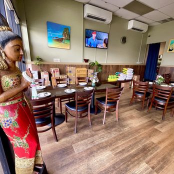 Ono Thai - Inside left - Thai Near Me - Ewa Beach, Hawaii